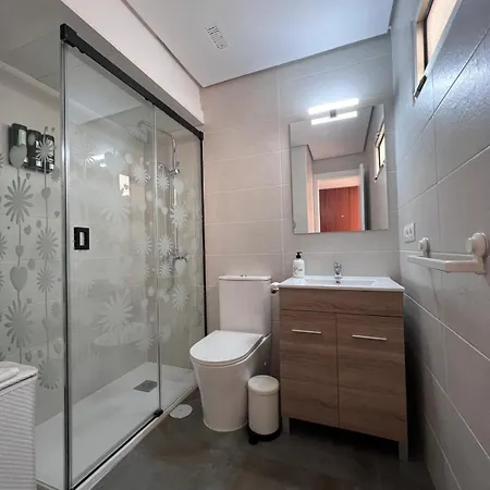 アパート Cntro 2 - Centro A 200 Metros, Playa A 700 Metros, Piscina, Wifi トレモリノス